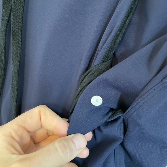 high waisted lululemon joggers - Picture 4 of 6